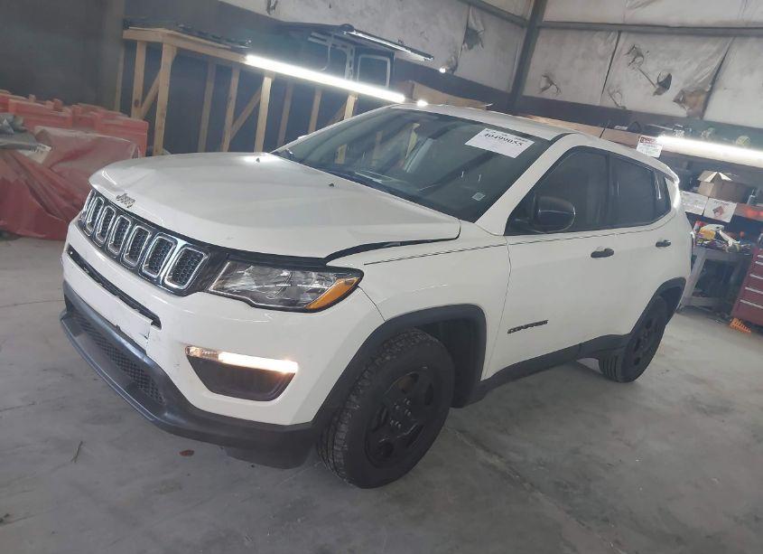 Photo 2 of 2018 Jeep Compass SPORT FWD (VIN 3C4NJCAB3JT124059)