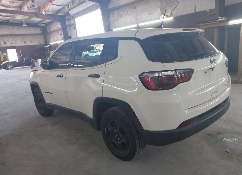 Photo 3 of 2018 Jeep Compass SPORT FWD (VIN 3C4NJCAB3JT124059)