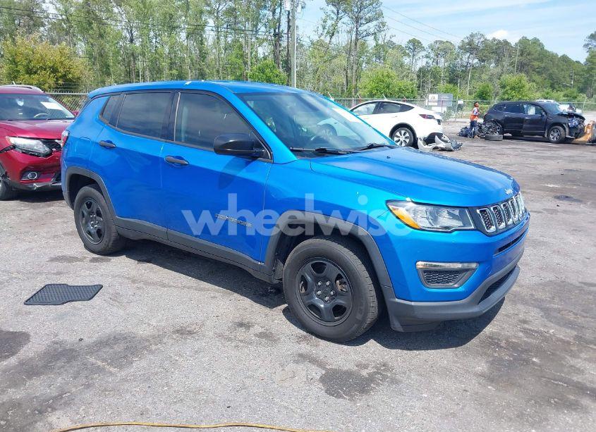 2018 Jeep Compass SPORT FWD (VIN 3C4NJCAB3JT233444) main photo