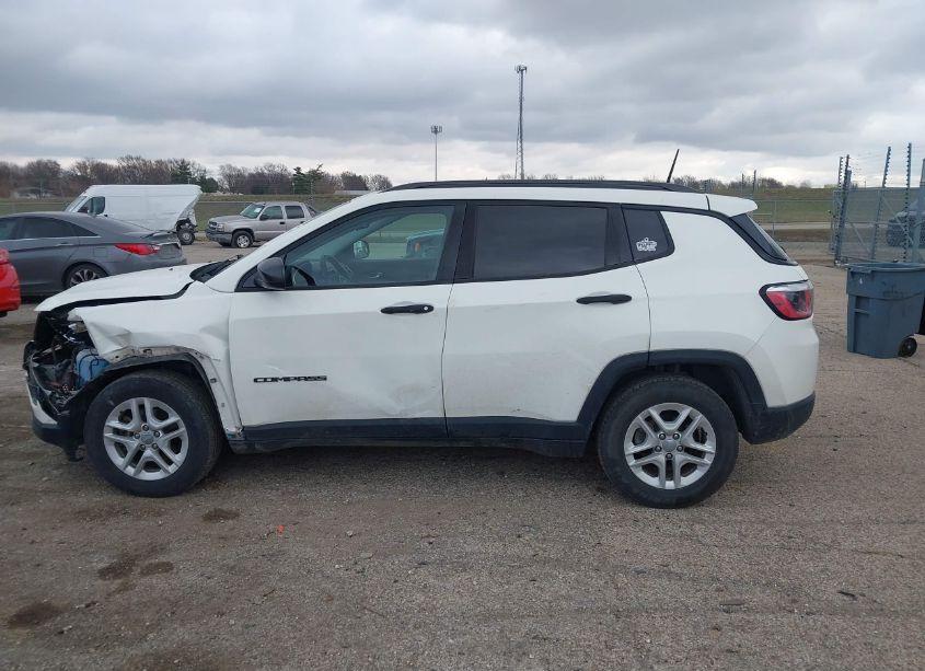 Photo 14 of 2018 Jeep Compass SPORT FWD (VIN 3C4NJCAB3JT286838)