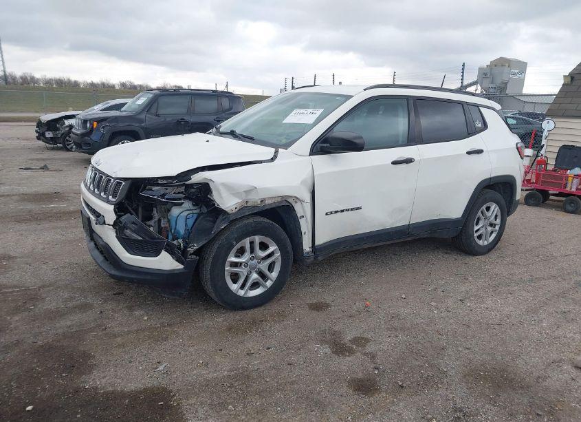 Photo 2 of 2018 Jeep Compass SPORT FWD (VIN 3C4NJCAB3JT286838)