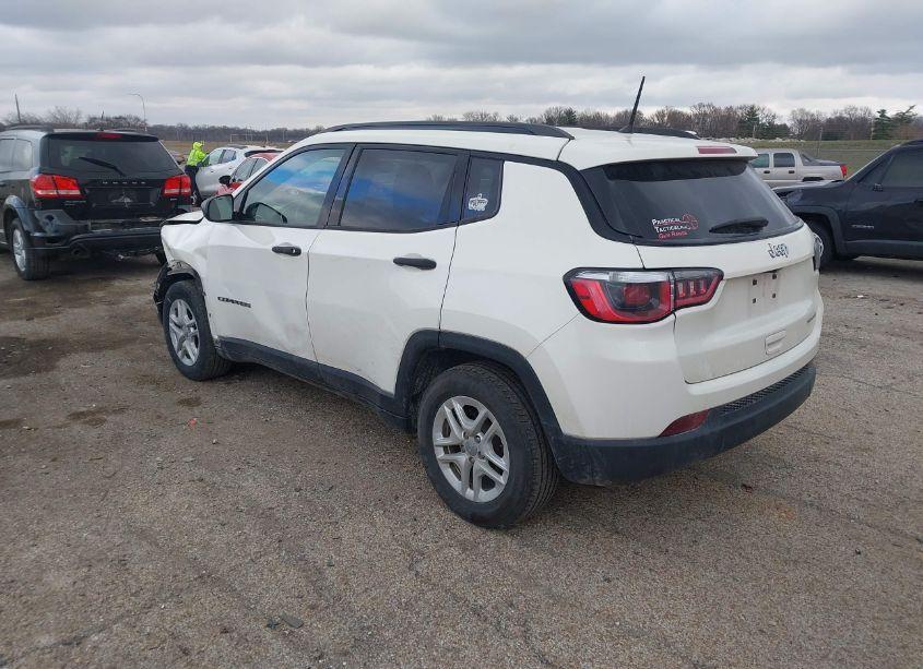 Photo 3 of 2018 Jeep Compass SPORT FWD (VIN 3C4NJCAB3JT286838)