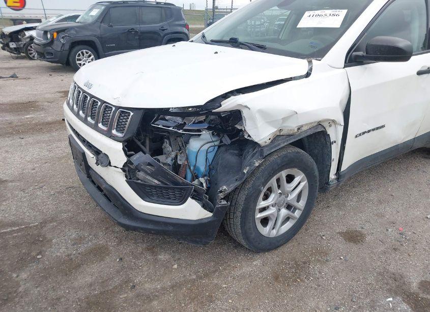 Photo 6 of 2018 Jeep Compass SPORT FWD (VIN 3C4NJCAB3JT286838)