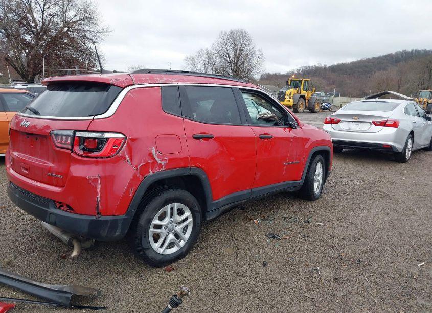 Photo 4 of 2019 Jeep Compass SPORT FWD (VIN 3C4NJCAB3KT636681)