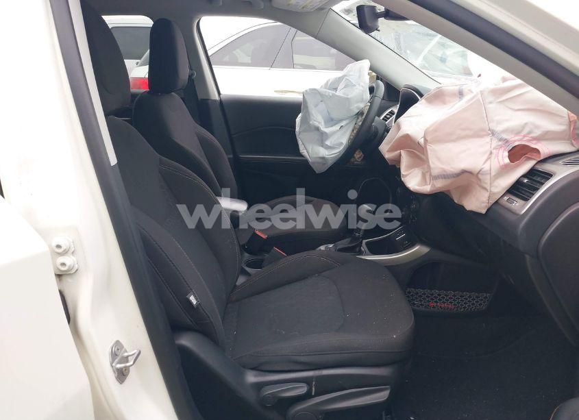 Photo 5 of 2020 Jeep Compass SPORT FWD (VIN 3C4NJCAB3LT150955)