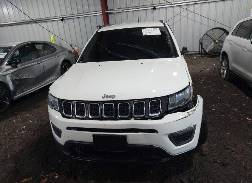 Photo 11 of 2018 Jeep Compass SPORT FWD (VIN 3C4NJCAB4JT331091)