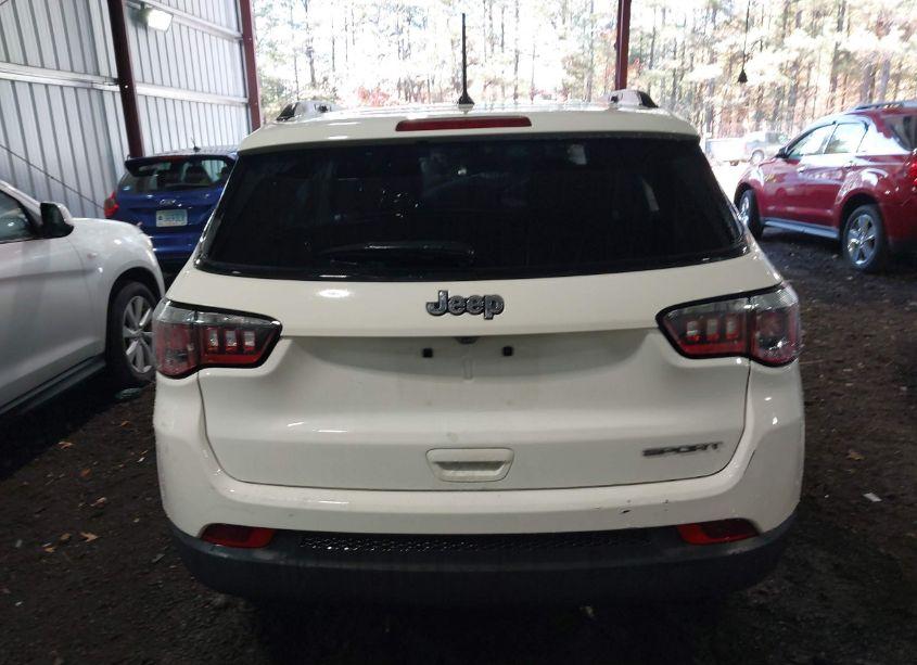 Photo 15 of 2018 Jeep Compass SPORT FWD (VIN 3C4NJCAB4JT331091)