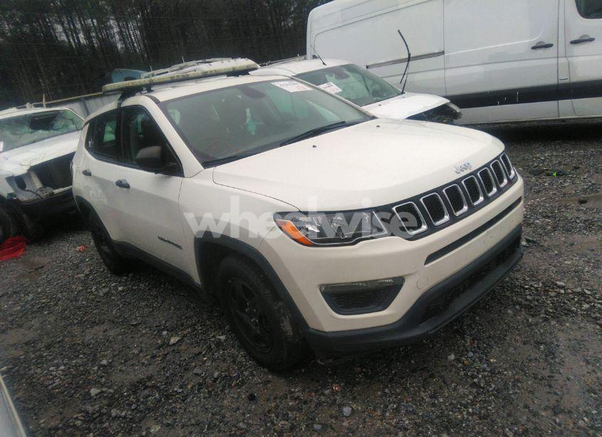 2019 Jeep Compass SPORT FWD (VIN 3C4NJCAB4KT851020) main photo