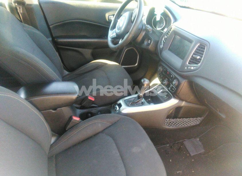 Photo 5 of 2019 Jeep Compass SPORT FWD (VIN 3C4NJCAB4KT851020)