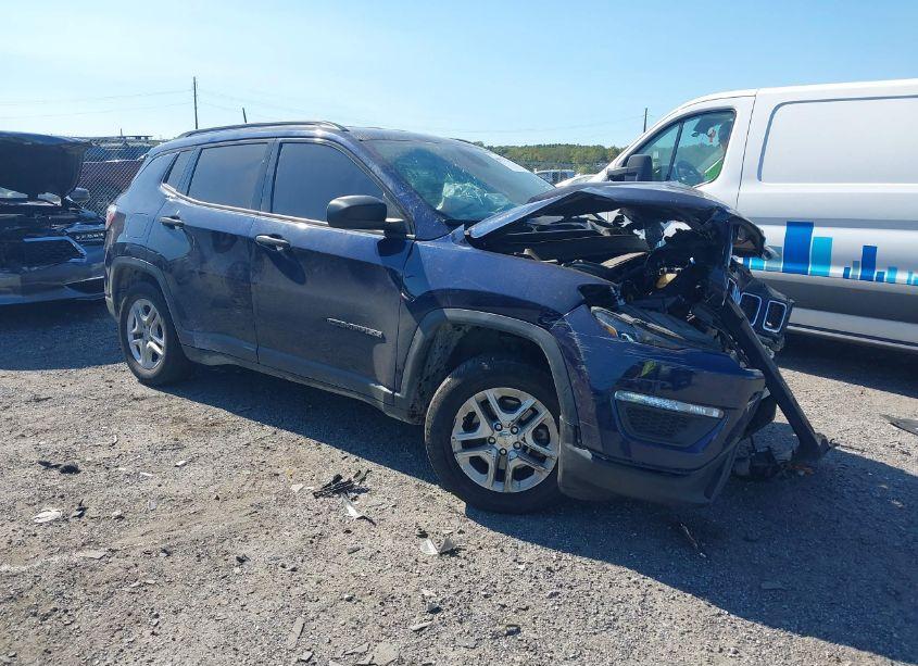 2018 Jeep Compass SPORT FWD (VIN 3C4NJCAB5JT133653) main photo
