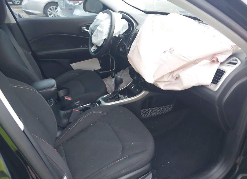 Photo 5 of 2018 Jeep Compass SPORT FWD (VIN 3C4NJCAB5JT250777)