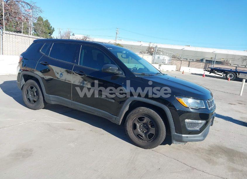 2018 Jeep Compass SPORT FWD (VIN 3C4NJCAB5JT461039) main photo