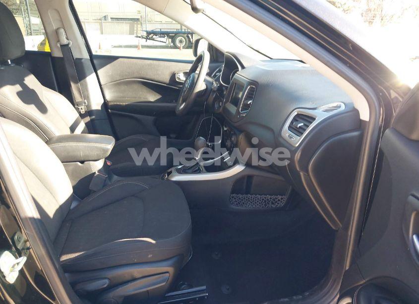 Photo 5 of 2018 Jeep Compass SPORT FWD (VIN 3C4NJCAB5JT461039)