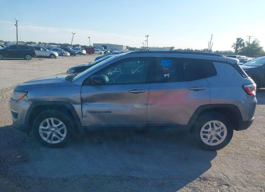 Photo 14 of 2018 Jeep Compass SPORT FWD (VIN 3C4NJCAB5JT488385)