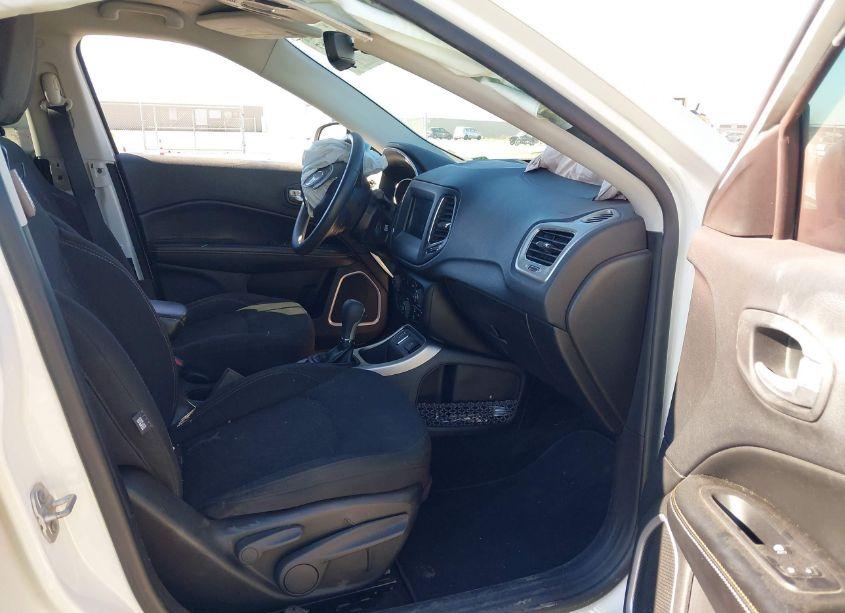 Photo 5 of 2020 Jeep Compass SPORT FWD (VIN 3C4NJCAB5LT125247)