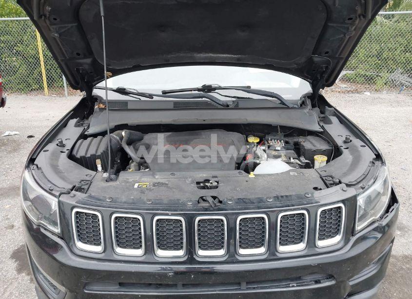 Photo 10 of 2018 Jeep Compass SPORT FWD (VIN 3C4NJCAB6JT122676)