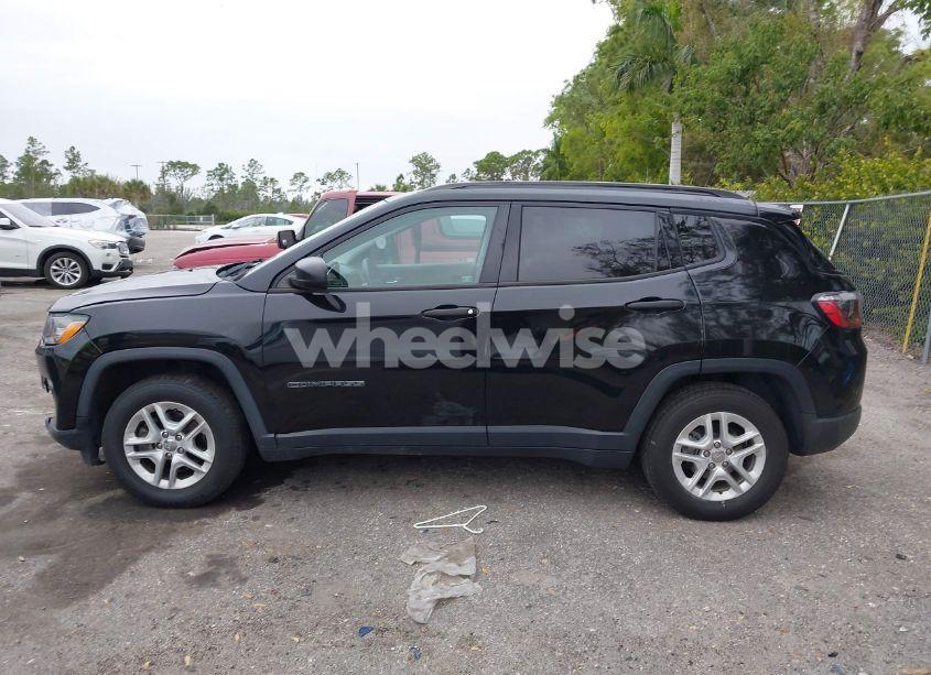 Photo 15 of 2018 Jeep Compass SPORT FWD (VIN 3C4NJCAB6JT122676)