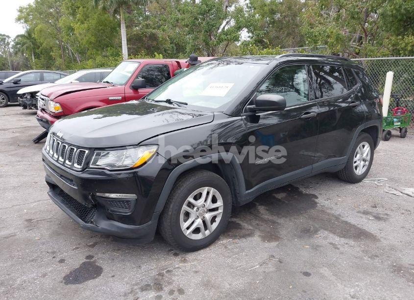 Photo 2 of 2018 Jeep Compass SPORT FWD (VIN 3C4NJCAB6JT122676)
