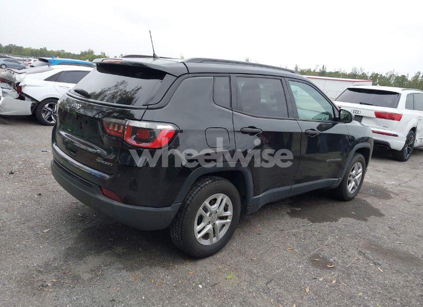 Photo 4 of 2018 Jeep Compass SPORT FWD (VIN 3C4NJCAB6JT122676)