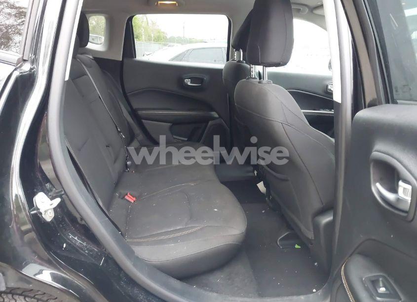 Photo 8 of 2018 Jeep Compass SPORT FWD (VIN 3C4NJCAB6JT122676)