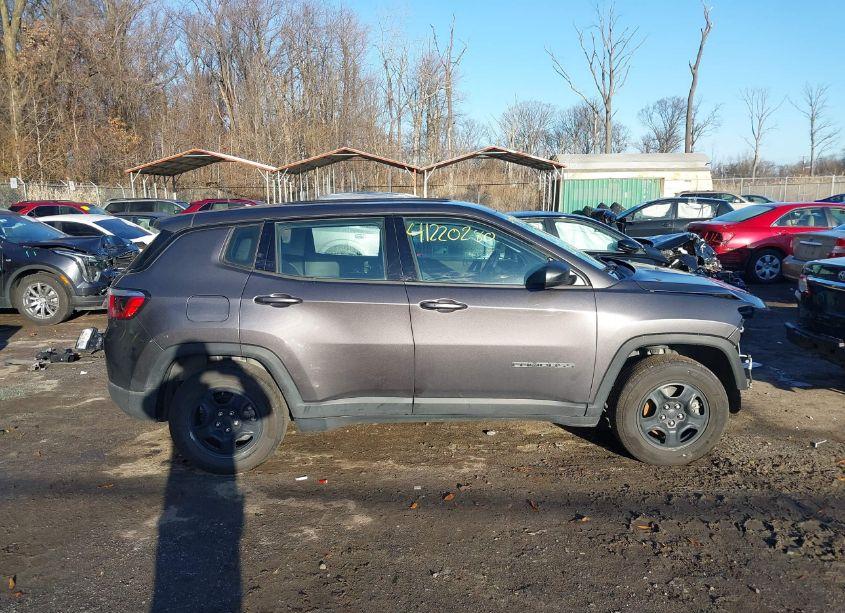 Photo 14 of 2019 Jeep Compass SPORT FWD (VIN 3C4NJCAB6KT726651)