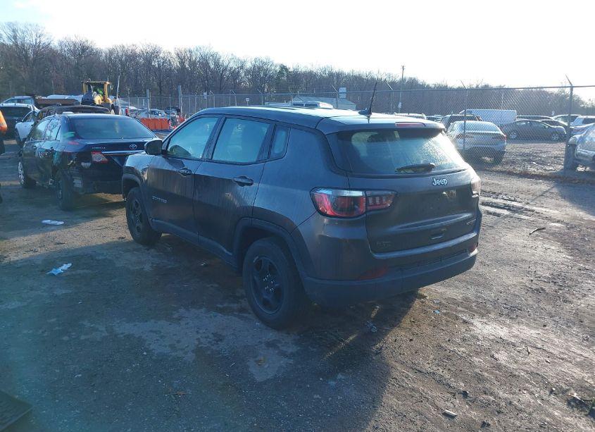 Photo 3 of 2019 Jeep Compass SPORT FWD (VIN 3C4NJCAB6KT726651)