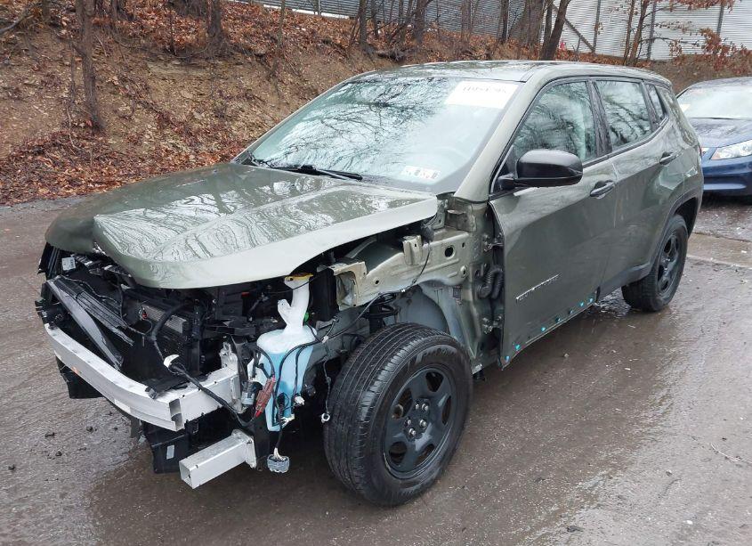 Photo 2 of 2018 Jeep Compass SPORT FWD (VIN 3C4NJCAB7JT107135)