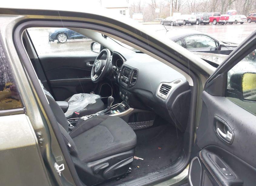 Photo 5 of 2018 Jeep Compass SPORT FWD (VIN 3C4NJCAB7JT107135)