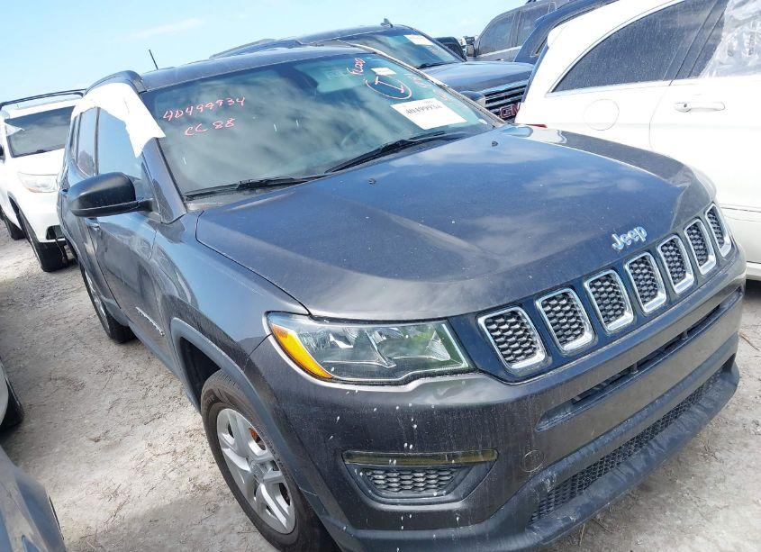 2018 Jeep Compass SPORT FWD (VIN 3C4NJCAB7JT250781) main photo