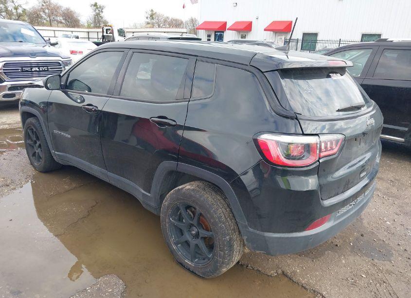 Photo 3 of 2018 Jeep Compass SPORT FWD (VIN 3C4NJCAB7JT335314)
