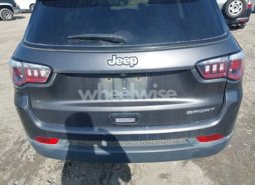 Photo 16 of 2018 Jeep Compass SPORT FWD (VIN 3C4NJCAB7JT369138)