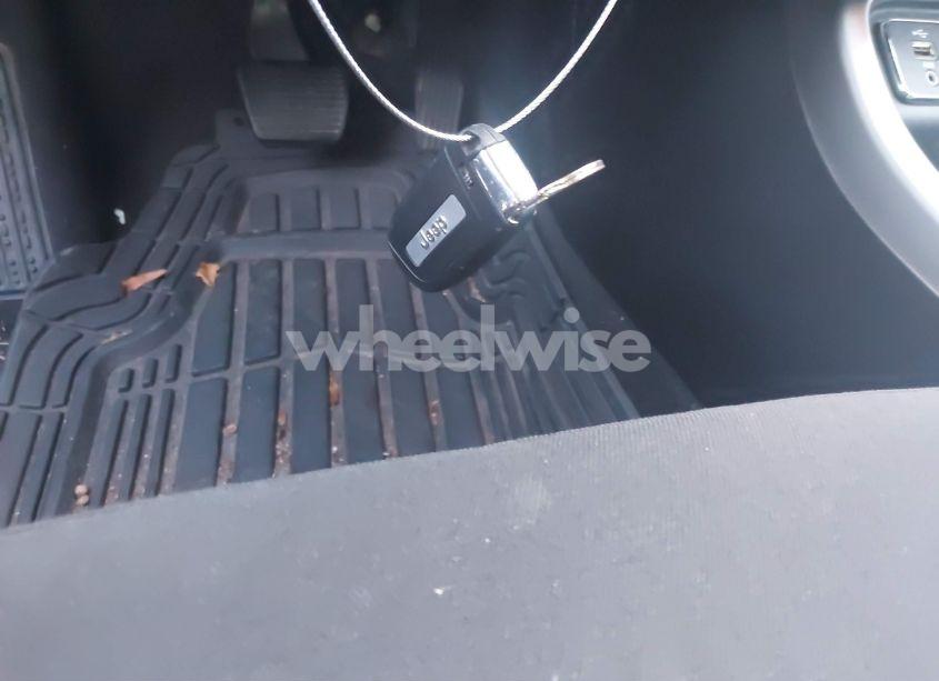 Photo 11 of 2018 Jeep Compass SPORT FWD (VIN 3C4NJCAB8JT214937)