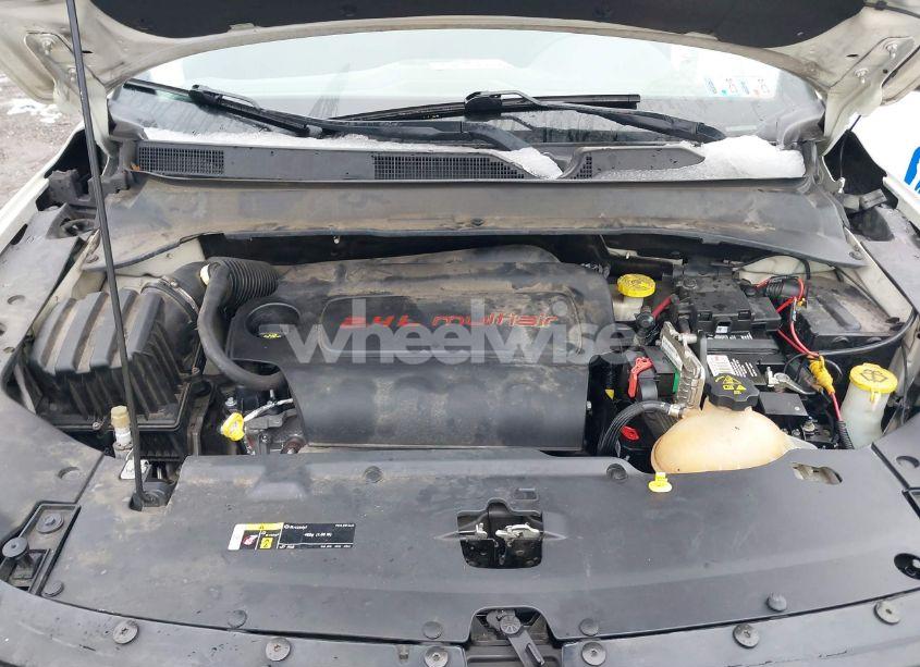 Photo 10 of 2018 Jeep Compass SPORT FWD (VIN 3C4NJCAB8JT263412)