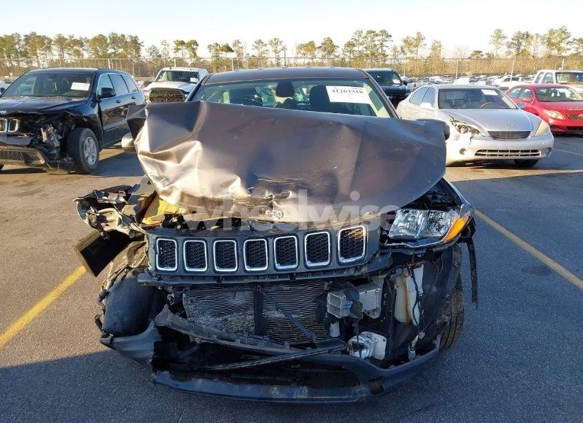 Photo 12 of 2019 Jeep Compass SPORT (VIN 3C4NJCAB9KT819549)