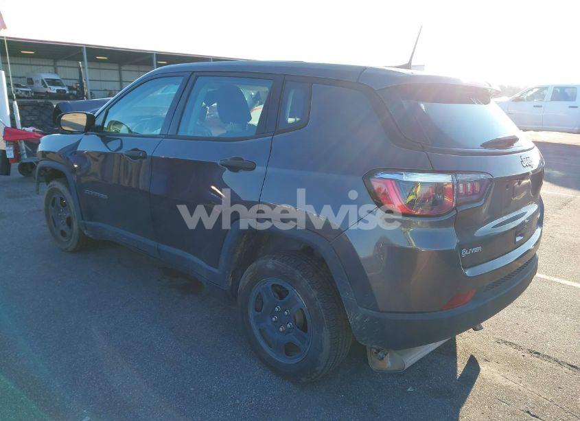 Photo 3 of 2019 Jeep Compass SPORT (VIN 3C4NJCAB9KT819549)