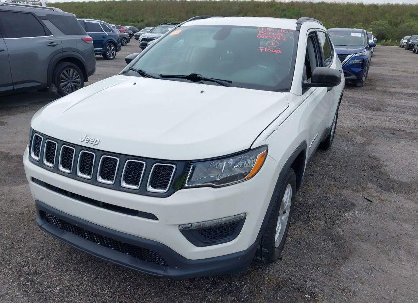 Photo 2 of 2020 Jeep Compass SPORT FWD (VIN 3C4NJCAB9LT102618)