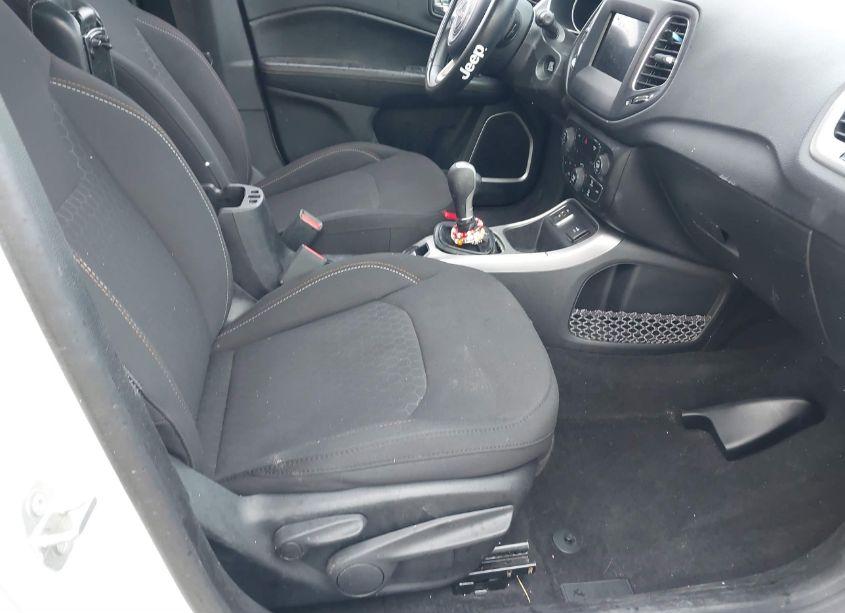 Photo 5 of 2020 Jeep Compass SPORT FWD (VIN 3C4NJCAB9LT102618)