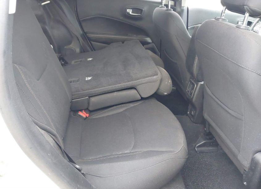Photo 8 of 2020 Jeep Compass SPORT FWD (VIN 3C4NJCAB9LT102618)