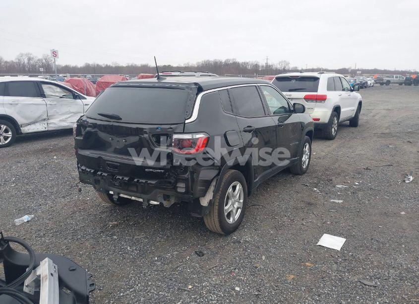 Photo 4 of 2022 Jeep Compass SPORT FWD (VIN 3C4NJCAB9NT213978)