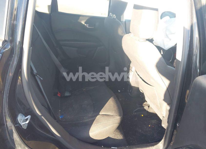 Photo 8 of 2018 Jeep Compass SPORT FWD (VIN 3C4NJCABXJT102530)