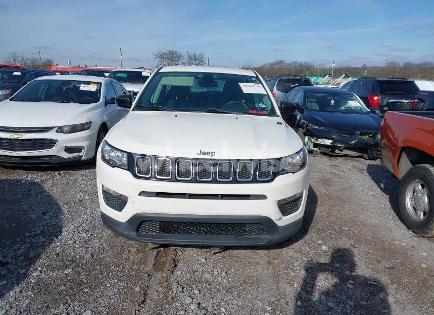 Photo 12 of 2018 Jeep Compass SPORT FWD (VIN 3C4NJCABXJT263332)
