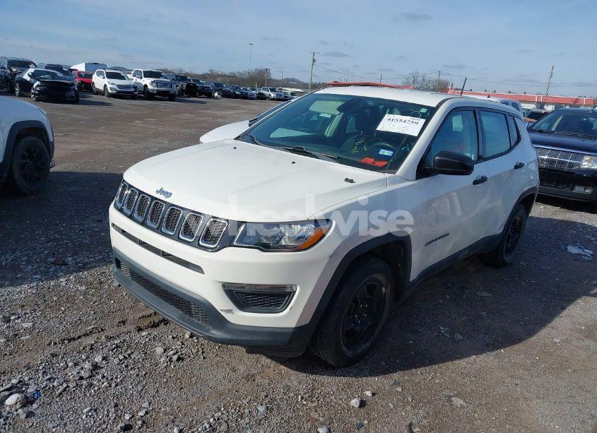 Photo 2 of 2018 Jeep Compass SPORT FWD (VIN 3C4NJCABXJT263332)