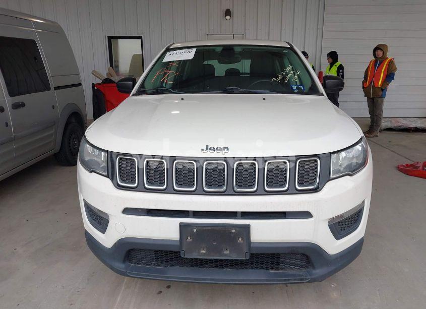 Photo 11 of 2018 Jeep Compass SPORT FWD (VIN 3C4NJCABXJT326901)