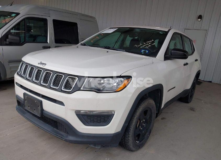 Photo 2 of 2018 Jeep Compass SPORT FWD (VIN 3C4NJCABXJT326901)