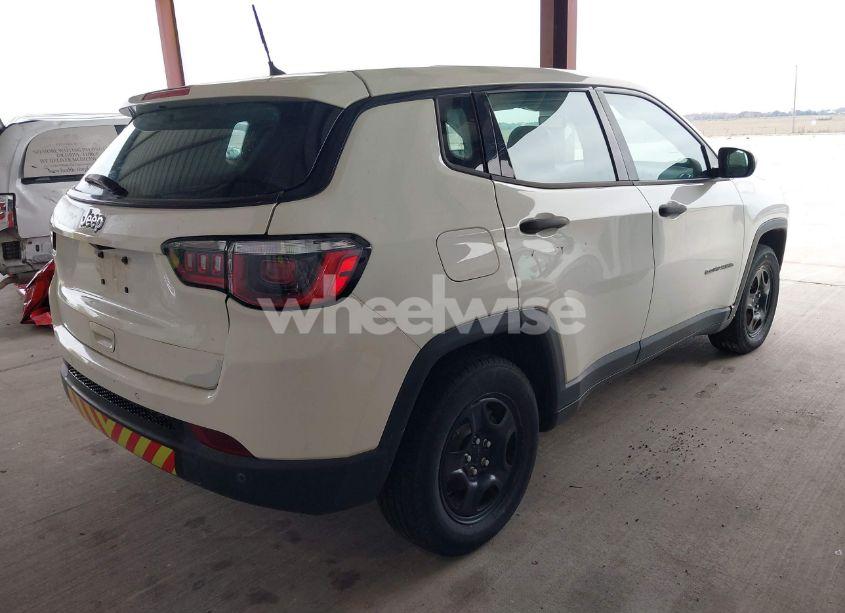 Photo 4 of 2018 Jeep Compass SPORT FWD (VIN 3C4NJCABXJT326901)