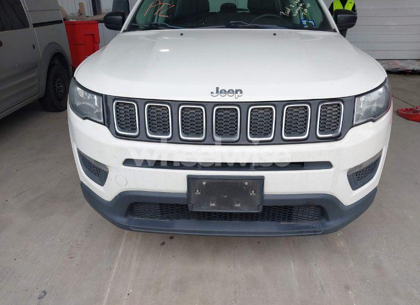 Photo 6 of 2018 Jeep Compass SPORT FWD (VIN 3C4NJCABXJT326901)