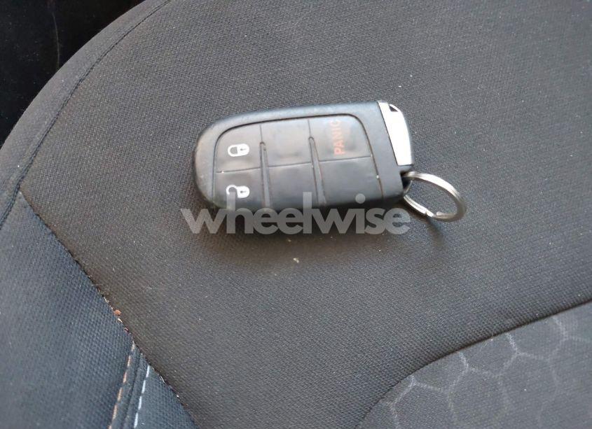 Photo 11 of 2018 Jeep Compass SPORT FWD (VIN 3C4NJCABXJT368260)