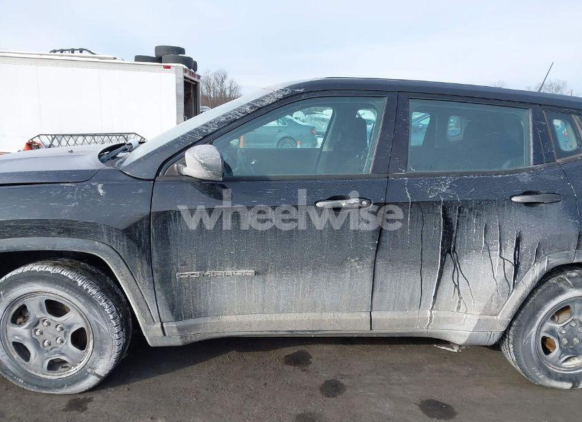 Photo 14 of 2019 Jeep Compass SPORT FWD (VIN 3C4NJCABXKT615150)
