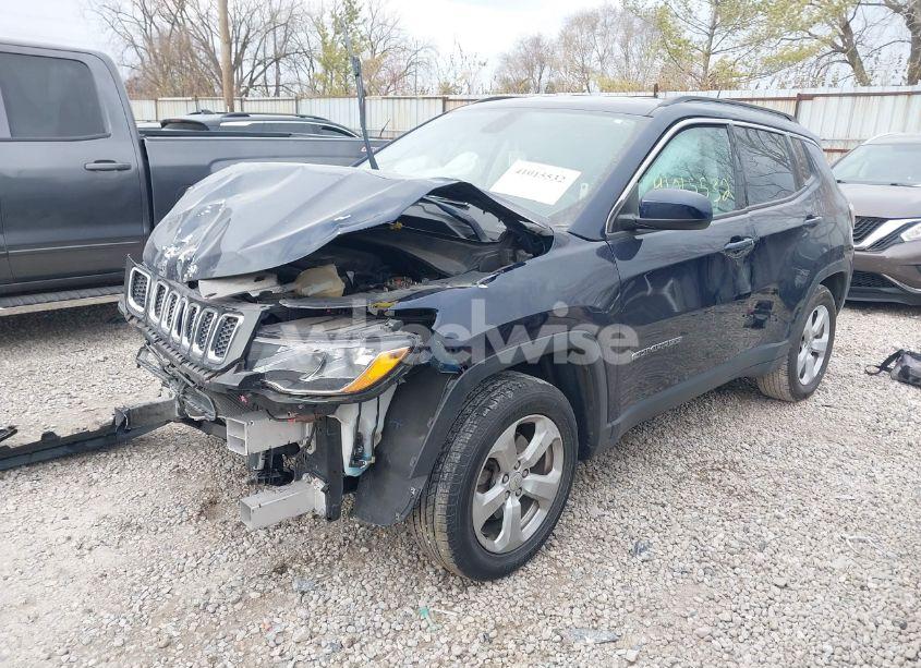 Photo 2 of 2018 Jeep Compass LATITUDE FWD (VIN 3C4NJCBB0JT204580)