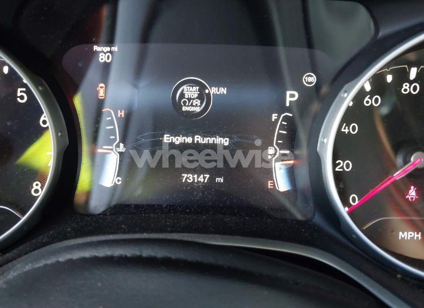 Photo 15 of 2018 Jeep Compass LATITUDE FWD (VIN 3C4NJCBB0JT267565)